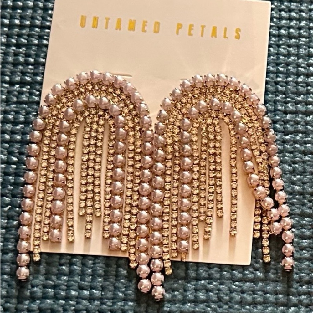 UNTAMED PETALS VALENCIA DROPS